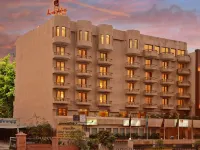Lords Plaza Jaipur Hoteles cerca de Salón Albert del Museo