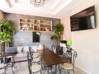 Beluga Guest House - Hostel