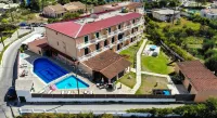 SeaBird Hotel - Swimmingpools