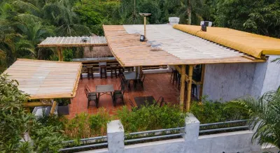 Baanpong Lodge Hotels in Amphoe San Kamphaeng