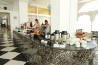 Regenta Central Mewargarh, Near Biological Park - breakfast