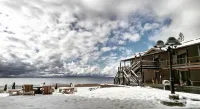 Mourelatos Lakeshore Resort فنادق في Tahoe Vista