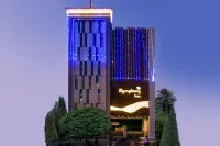 Symphony Inn Hotel in zona Fourway Road Junction