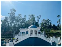 Skyline Blue Dome Villa Hotels in Ciwidey