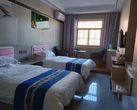 Taibai Huacheng Hotel (Century Avenue) Hotels in Taibai County