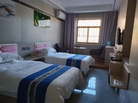 Taibai Huacheng Hotel (Century Avenue)
