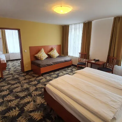 Hotel Der Tannenbaum Отели рядом с достопримечательностью «Улица Кауфингерштрассе»