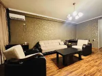 Best Location, Cozy Spacious Apart Near Republic - Condos
