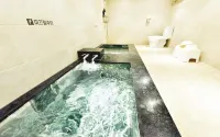 Busan Nokcheon Hot Spring Hotel - Hot Springs