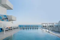 Hotel Maren Fort Lauderdale Beach, Curio Collection by Hilton - Infinity Pools