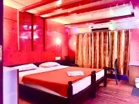 Harmony Houseboats