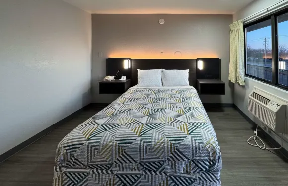 簡斯維爾6號汽車旅館