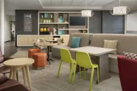 Home2 Suites by Hilton Clovis Fresno Airport Hotels in Clovis
