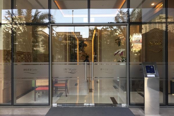 F29, 2Br Brand New Apartment. Great Pool/Gym/View!_1