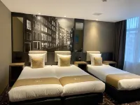 XO Hotels Infinity Hotels in Zwanenburg