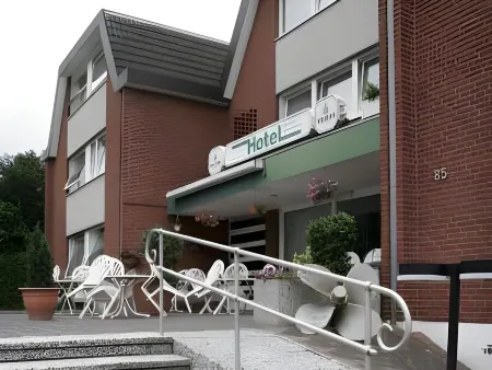 Hotel Oyten am Markt Отели рядом с достопримечательностью «Эллизе»