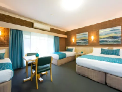 Howlong Golf Resort Hotels in Corowa