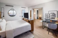 Radisson Blu Hotel, Hamburg Airport Отели рядом со станцией Hamburg-Poppenbüttel Railway Station