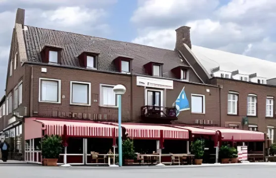 狄恩霍爾恩餐廳酒店