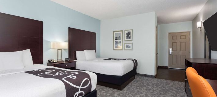 La Quinta Inn & Suites by Wyndham Bonita Springs Naples N. Hotels in Lee County