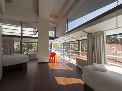 EasyHotel Rotterdam City Centre Hotel a 
