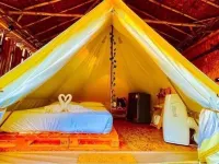 Bridge Hill Cafe Glamping فنادق في فانوم