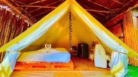 Bridge Hill Cafe Glamping Các khách sạn ở Phanom