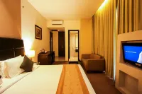 Golden Flower by Kagum Hotels - Romantic