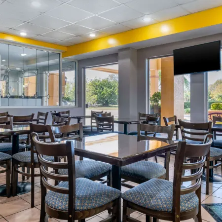 Quality Inn Sarasota North Near Lido Key Beach