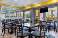 Quality Inn Sarasota North Near Lido Key Beach