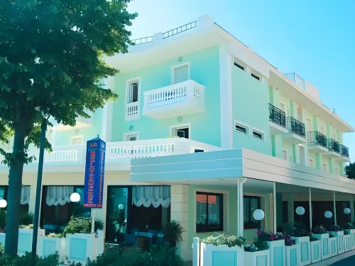 Hotel Nuovo Belvedere - Bãi đậu xe