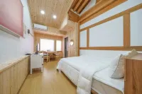 Gurye Deokyeongru Pension