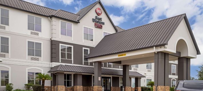 Best Western Plus Hobby Airport Inn  Suites Hotels in Houston