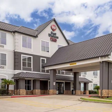 Best Western Plus Hobby Airport Inn  Suites