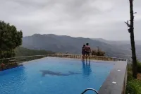 The Alpine Resort فنادق في Lansdowne