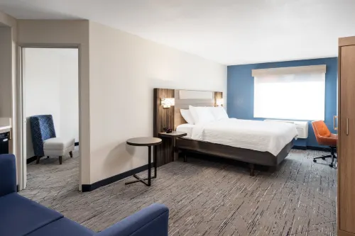 Holiday Inn Express Portland South - Lake Oswego فنادق في Tualatin