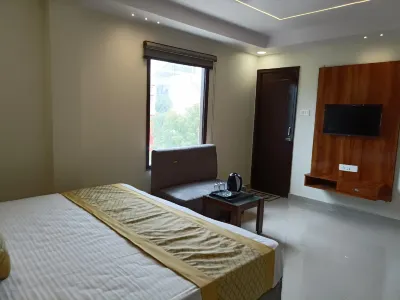 OYO 82596 Hotel Shyam International