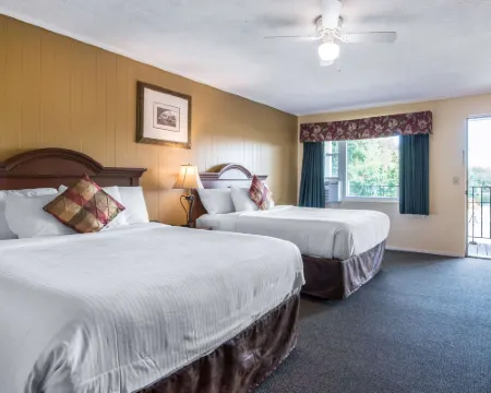 TiltonLodge Inn & Suites Hotels in Tilton
