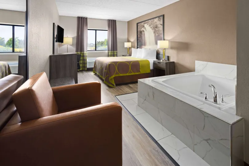 Super 8 by Wyndham Henrietta/Rochester Area