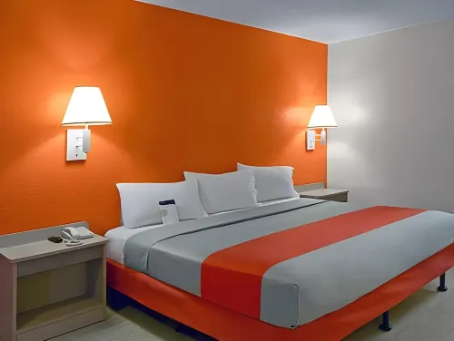 Super 8 by Wyndham Livermore - 2-Star