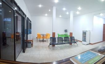 3. Gwen Inn..