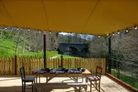 ウッデンブリッジ ロッジ のホテル