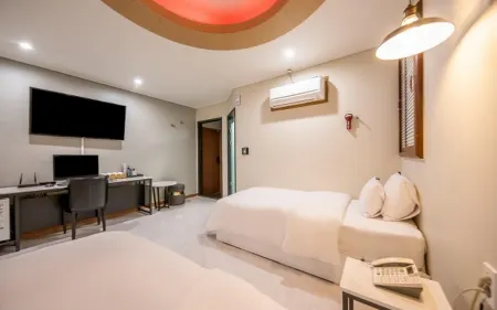 Jecheon Cats Hotel Отели в г. Чечхон