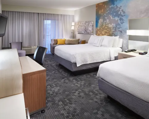Courtyard Cincinnati Covington Các khách sạn gần Lối đi dọc sông