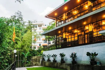 Sparrow Cherry Resort 2 Min Walk to MG Marg Hotels in 