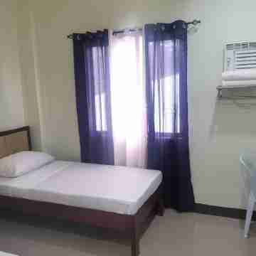 Prince Econotel Rooms