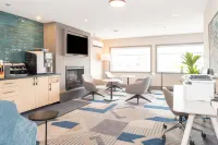 Sandman Signature Toronto Airport Hotel