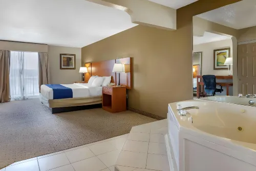 Comfort Suites Auburn Hills-Detroit Hotel di Waterford