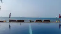 Allisa Resort Hotel - pantai