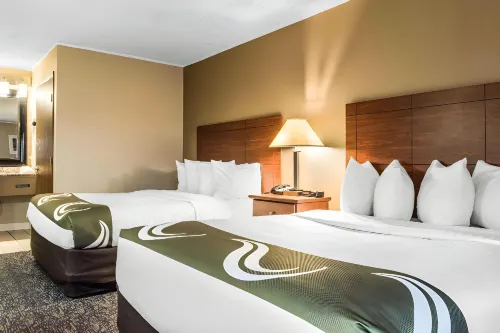 Quality Inn Austintown-Youngstown West Hotels in Austintown